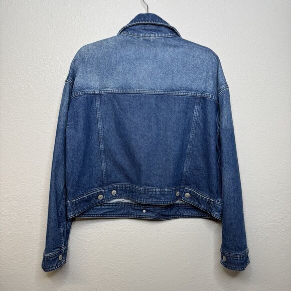 Free People Oversized Denim Jacket Sz Large Gemini Wash Crop Trucker - Picture 4 of 4